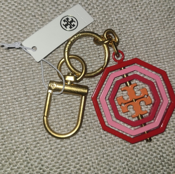 🆕️Tory Burch Rotating Geo Keyring - Picture 2 of 3